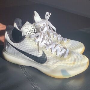 Nike Kobe X 10 Size 12 Mens FUNDEMENTALS